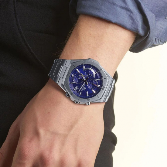 Edifice Analog EFB-680D-2BVUEF - 606381 Edifice Analog EFB-680D-2BVUEF - 606381